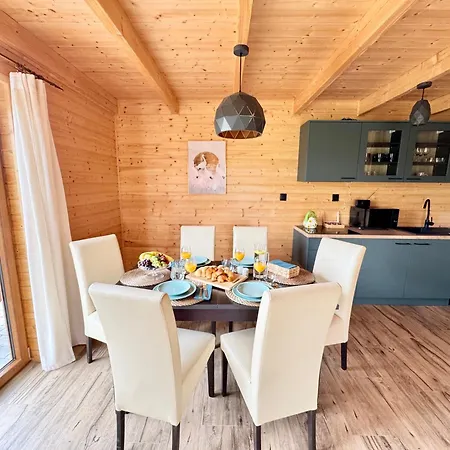 Noce I Dnie - Nad Jeziorem Salet Mazury Vakantiehuis *