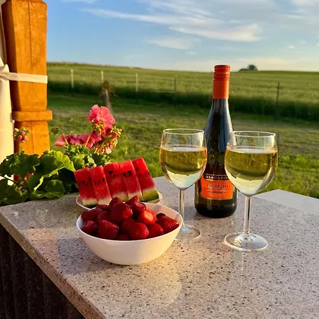 Noce I Dnie - Nad Jeziorem Salet Mazury Vakantiehuis